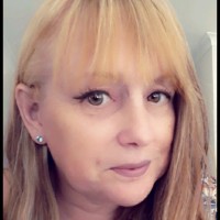 Suzanne Gleave