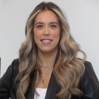 Lexi Graves
