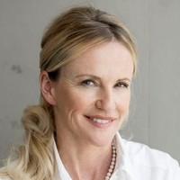 Dr. Claudia Bachmann