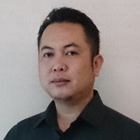Robert Ngendang