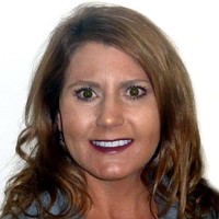 Suzanne Akins