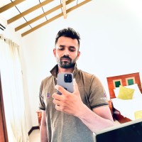dinesh karunarathne