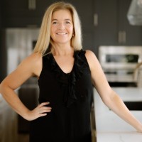 Clare Pett