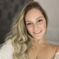Carly Blanchet