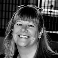 Dr Rachael Rees-Jones PhD FCIM FHEA CMktr PGCE