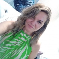Viviane Vicente Ferreira
