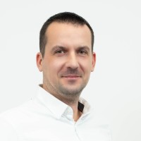 Robert Kardoš, MBA