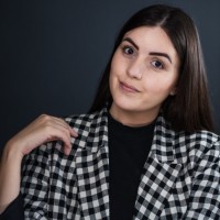 Julia Caroline Almeida