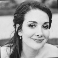 Laura Fay