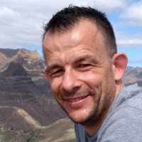 Dr. Christian Freund