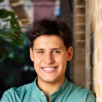 Aaron Flores