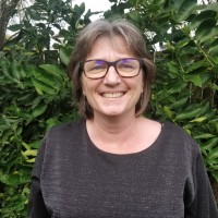 Dr Suzette Dyer