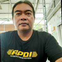 Vitus Tomi
