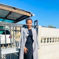 Dimpho Molefe