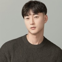 신재진