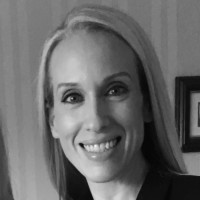 Laura Tierney