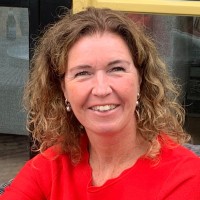 Michaela Van Oostveen