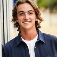 Robert Tuck