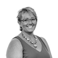 Karen Perris