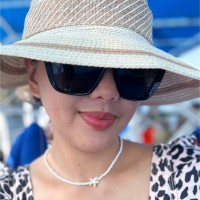 Divina Romaraog