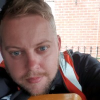 Lee Comley