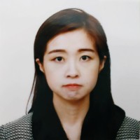 Mona Mengna Li