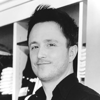 Jonathan V Ξ Ꮢ ₳