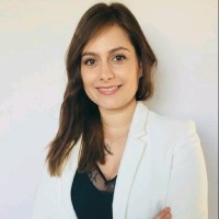 Kina Gomez