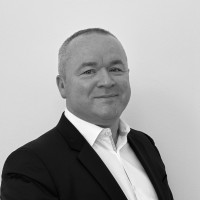 Stephen Connelly