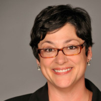 Tina Stelzer