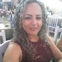 Luciane Gonçalves dos Reis