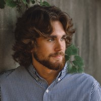 Elliot Riggle