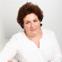 Maxine Roberts