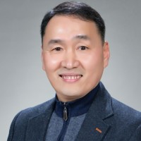주중현