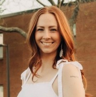 Caroline Reynolds, Mba