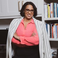 Dr. Lisa Toppin