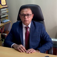 Dr. Divyesh Raveshia