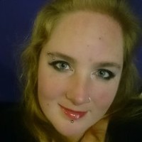 Esther Van Zomeren