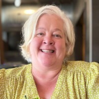 Suzanne Hill