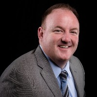 Sean Holmes