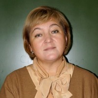 Лариса Симонян