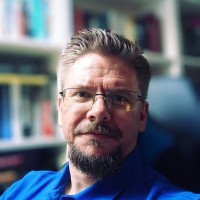 Stein Thomas Hustad