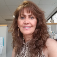 Zinat Fardipour