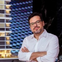 José Roberto De Oliveira