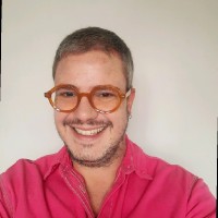 Professor de Francês Eron Reis