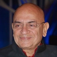 Kamal R Keswani