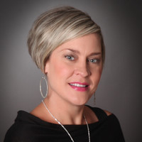 Paula Lucas