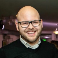 Nic Vivas