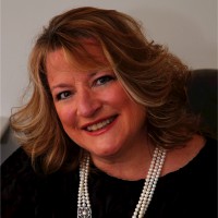 Dr Karen J Dickens