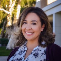 Monique Lomeli, Cmc